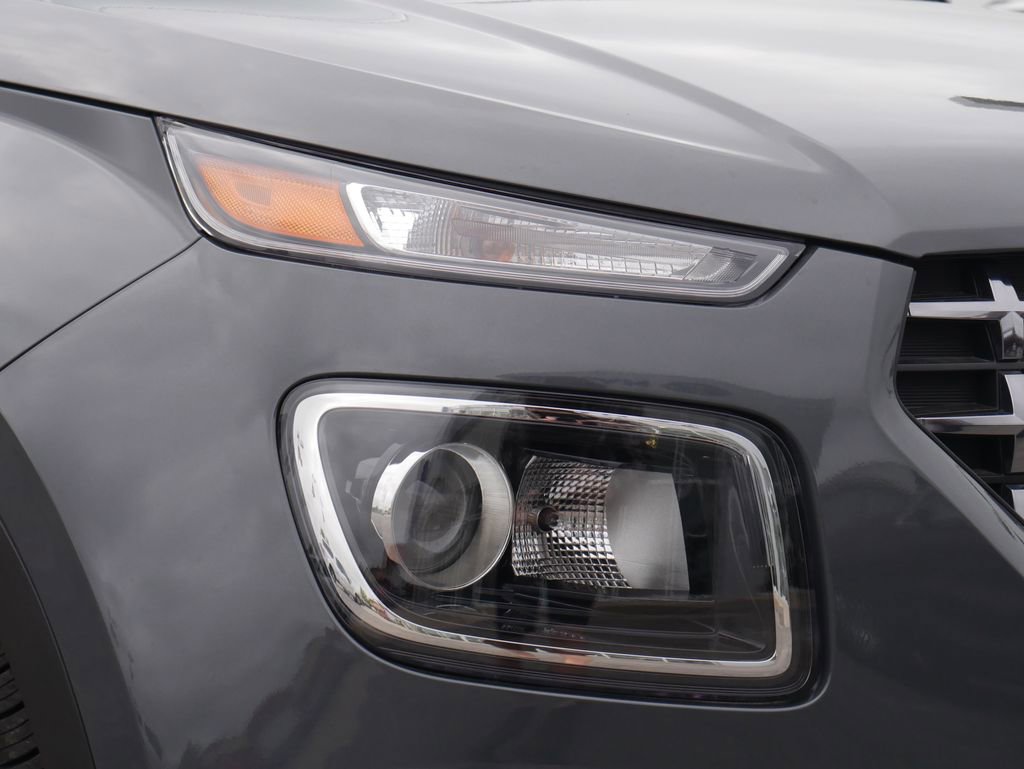 New 2026 Hyundai Venue SEL FWD image 12