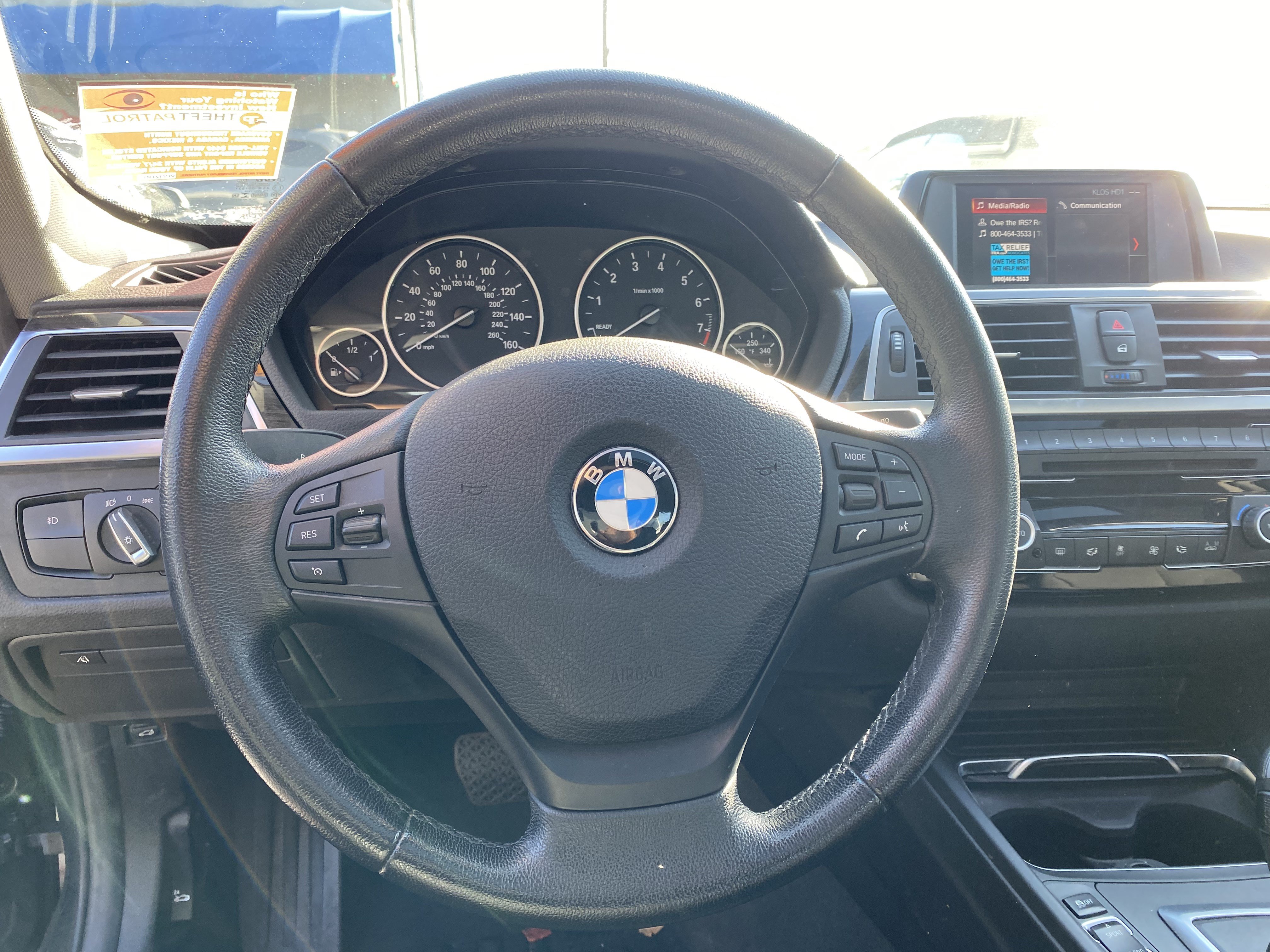 Used 2018 BMW 320i Sedan RWD image 16
