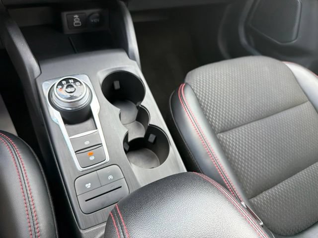 Used 2025 Ford Escape ST-Line Select AWD/4WD image 41
