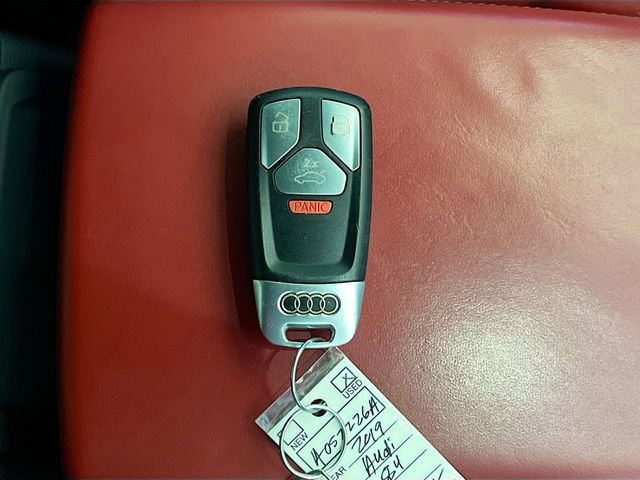 Used 2019 Audi S4 Prestige w/ Prestige Package image 32