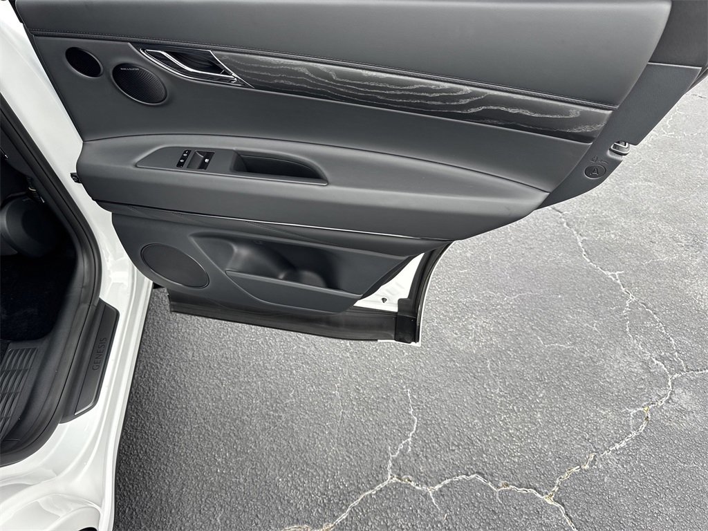 New 2026 Genesis GV80 3.5T Prestige image 16