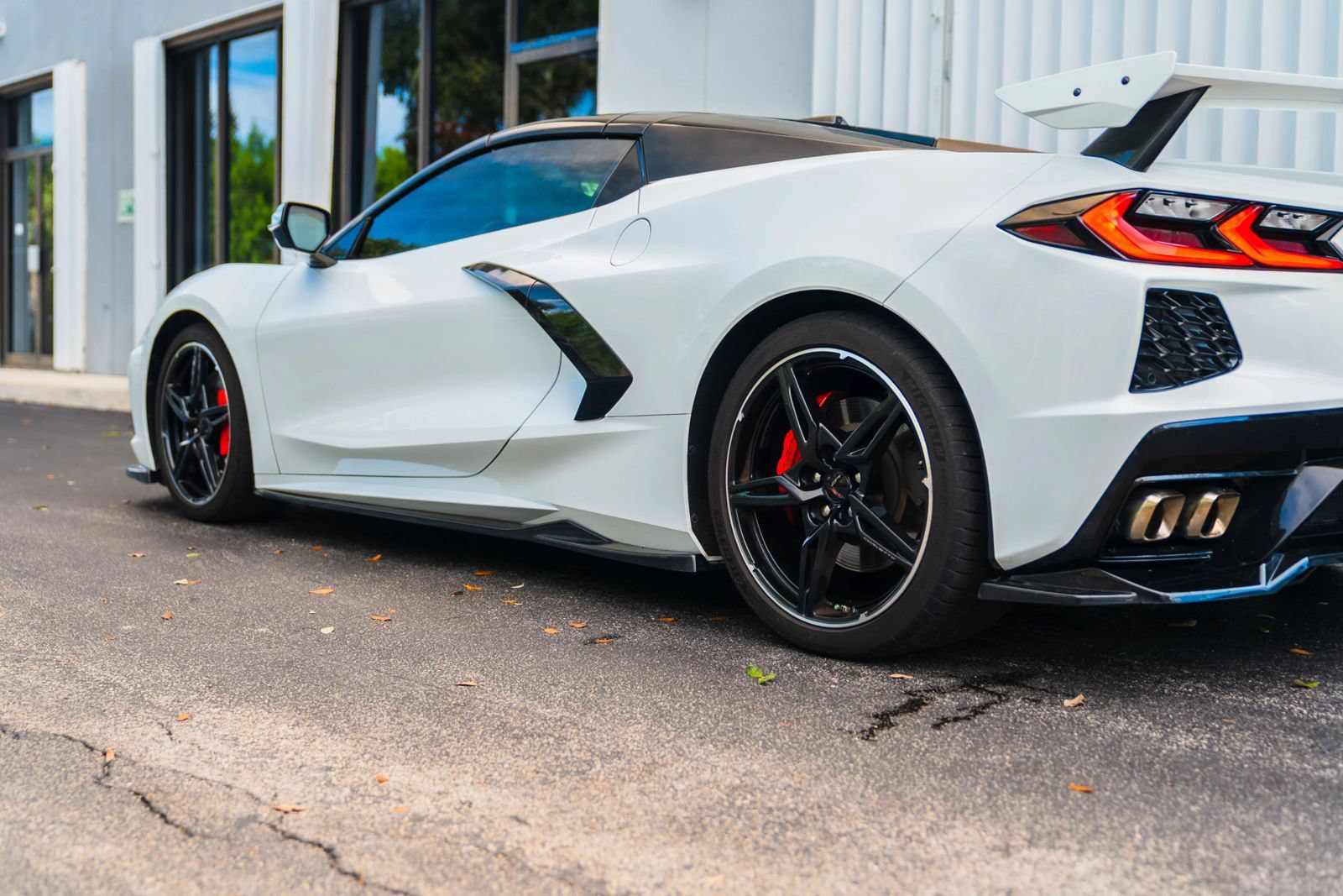 Used 2022 Chevrolet Corvette Stingray Premium Conv w/ Z51 Performance Package RWD image 7