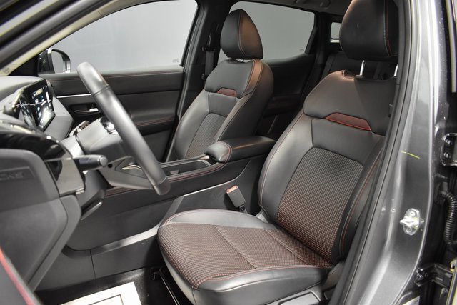 Certified 2025 Nissan Kicks SR image 5