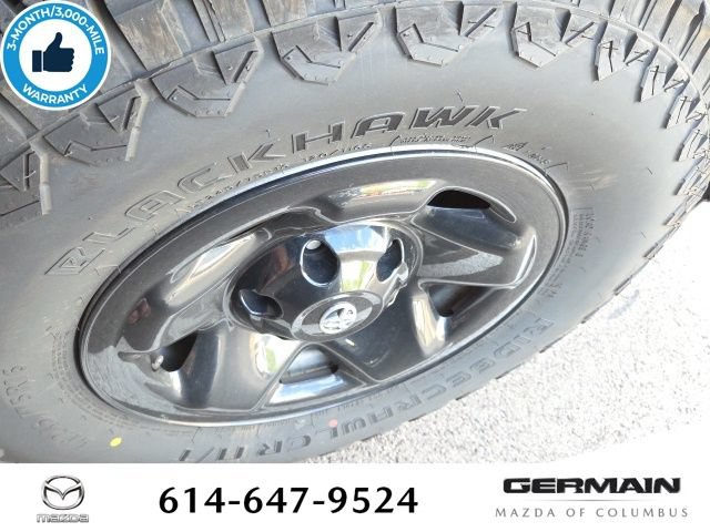 Used 2018 Toyota Tacoma SR w/ SR Convenience Package AWD/4WD image 9