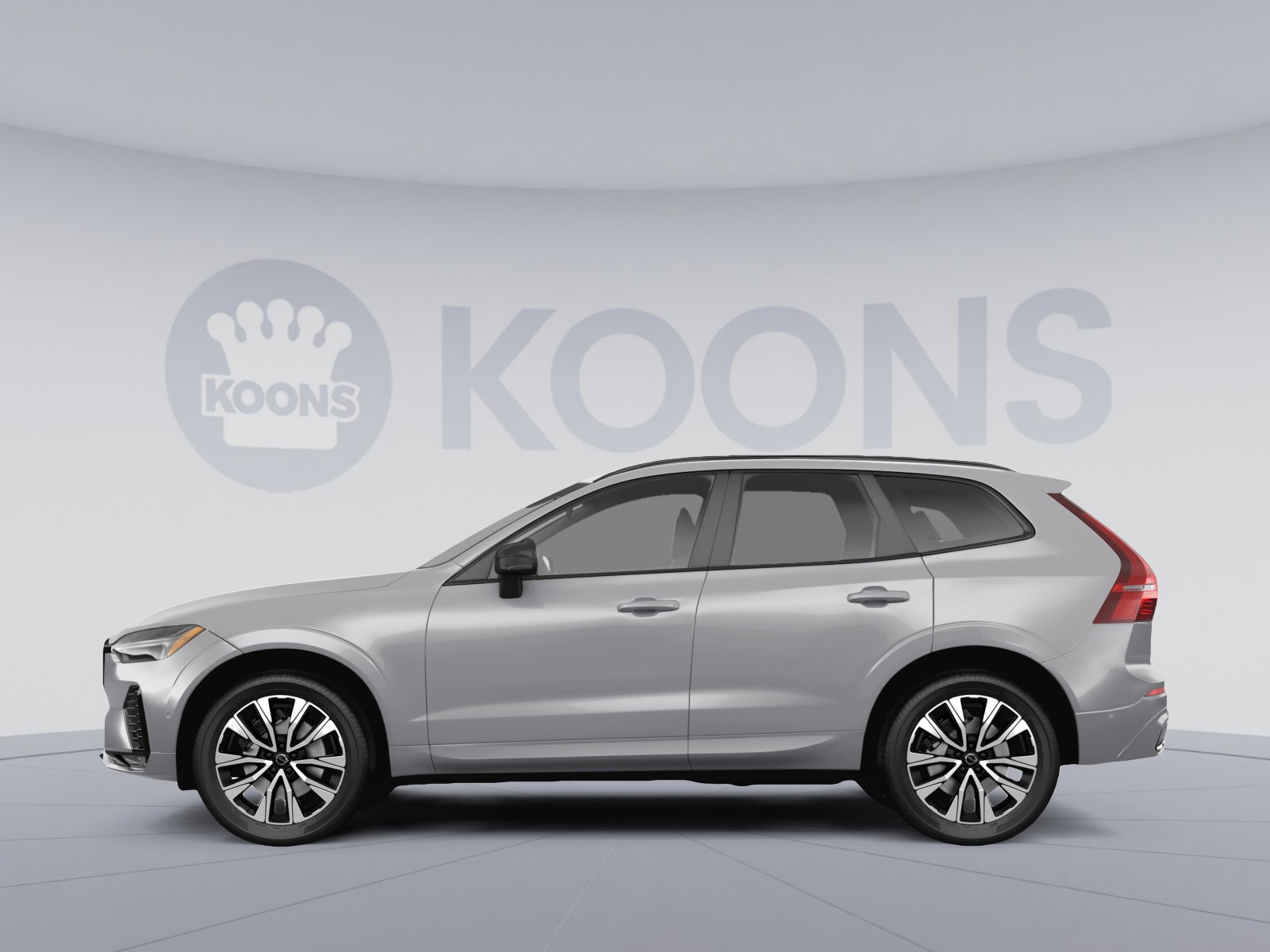 Used 2023 Volvo XC60 B5 Plus w/ Climate Package image 2