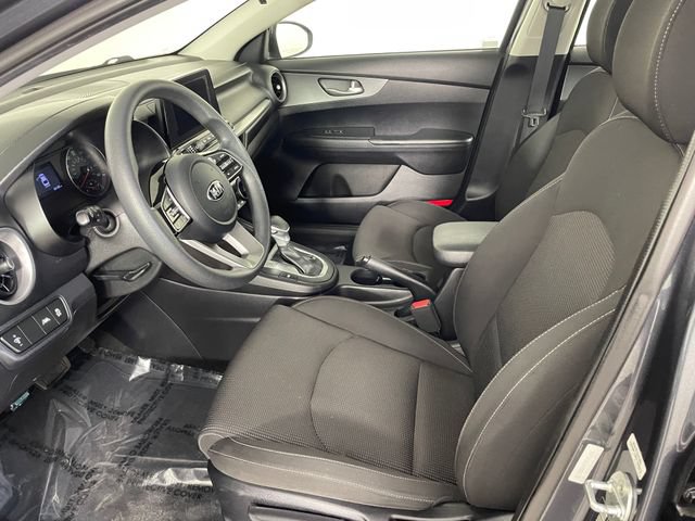 Used 2019 Kia Forte LXS FWD image 2