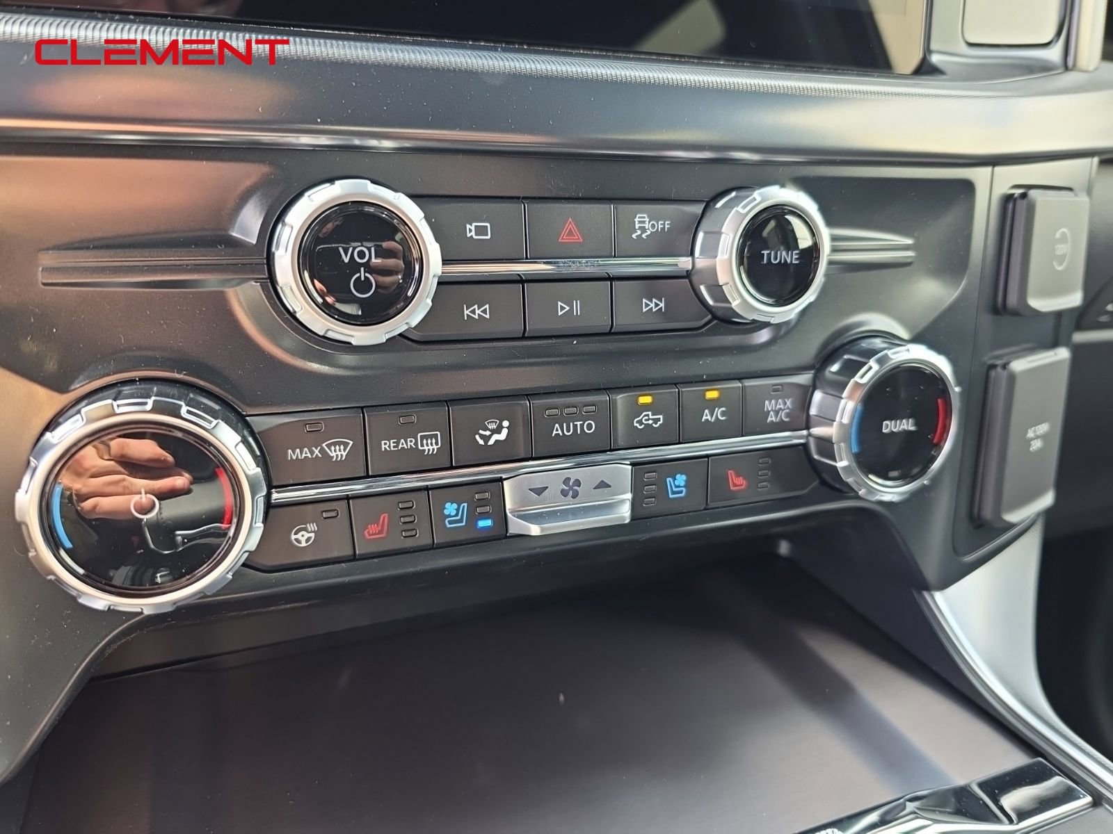 New 2025 Ford F150 Platinum w/ Equipment Group 702A High image 23