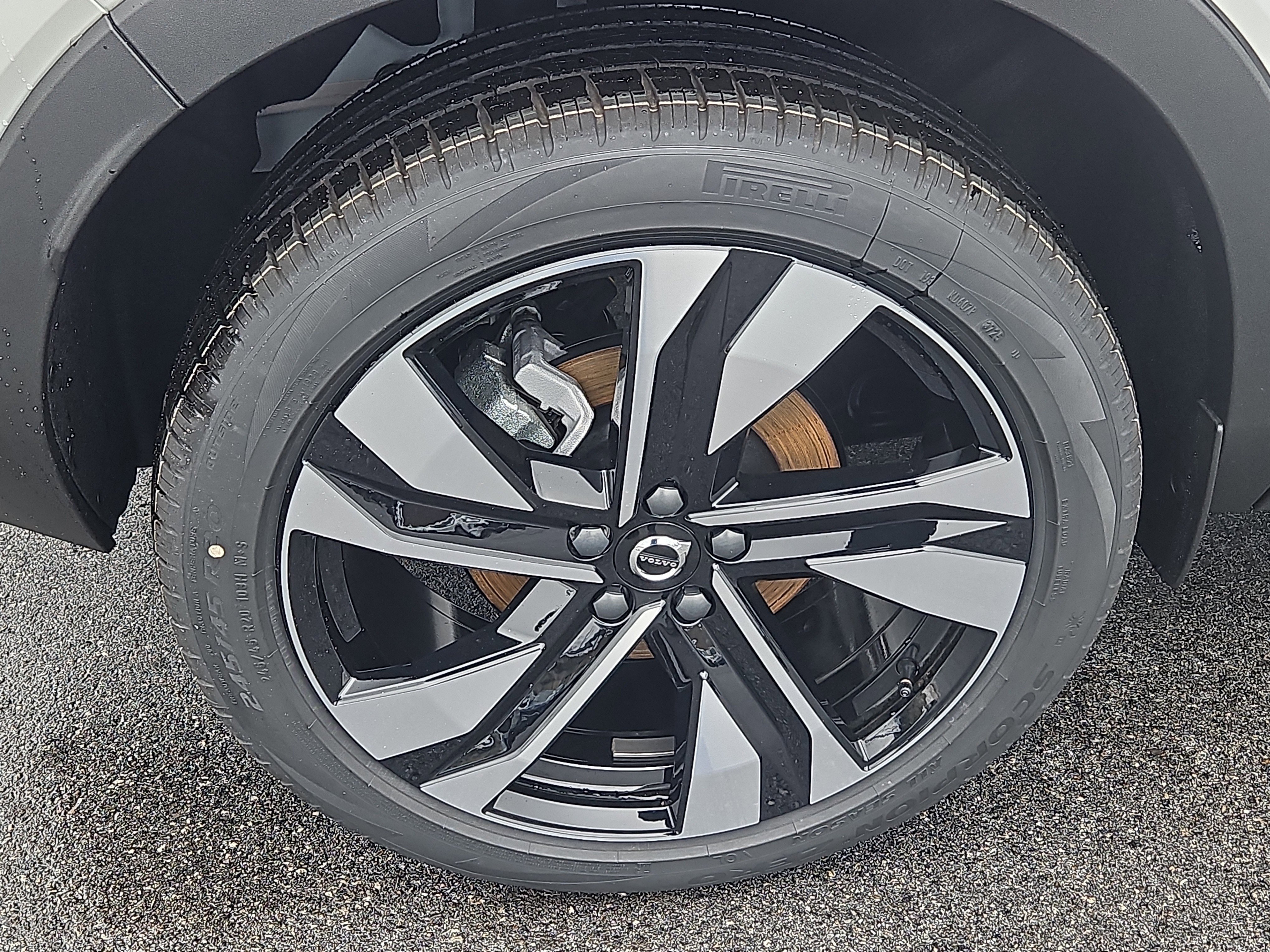 New 2026 Volvo XC40 B5 Ultra w/ Protection Package Premier image 20