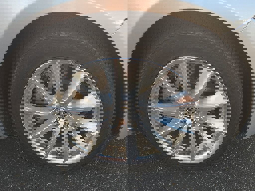 Used 2013 Jaguar XF image 5