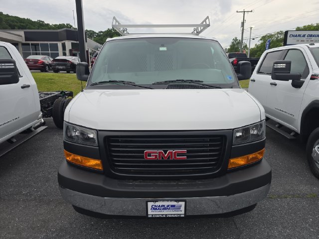 New 2026 GMC Savana 2500 w/ Driver Convenience Package RWD image 13