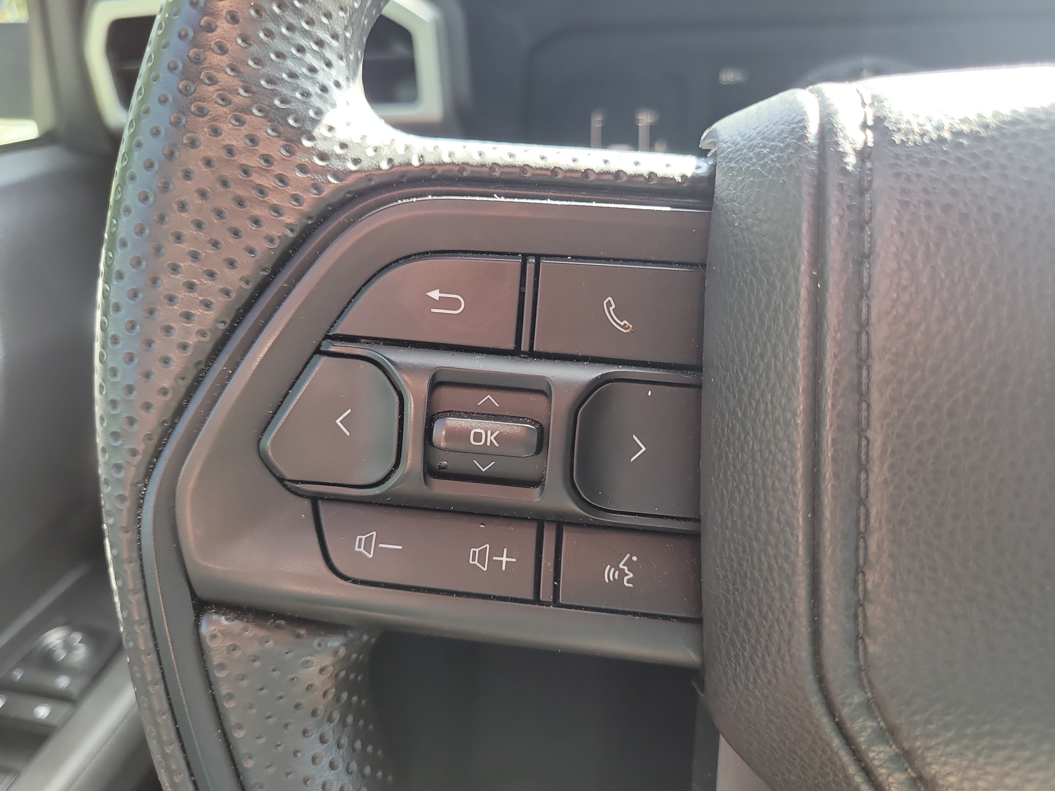 Used 2025 Toyota Tacoma SR RWD image 25