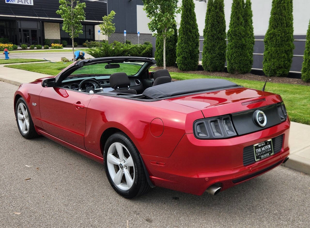 Used 2013 Ford Mustang GT w/ Security Pkg RWD image 3