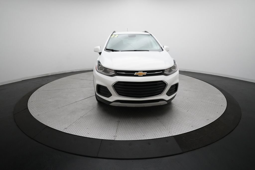 Certified 2022 Chevrolet Trax LT w/ LT Convenience Package image 11