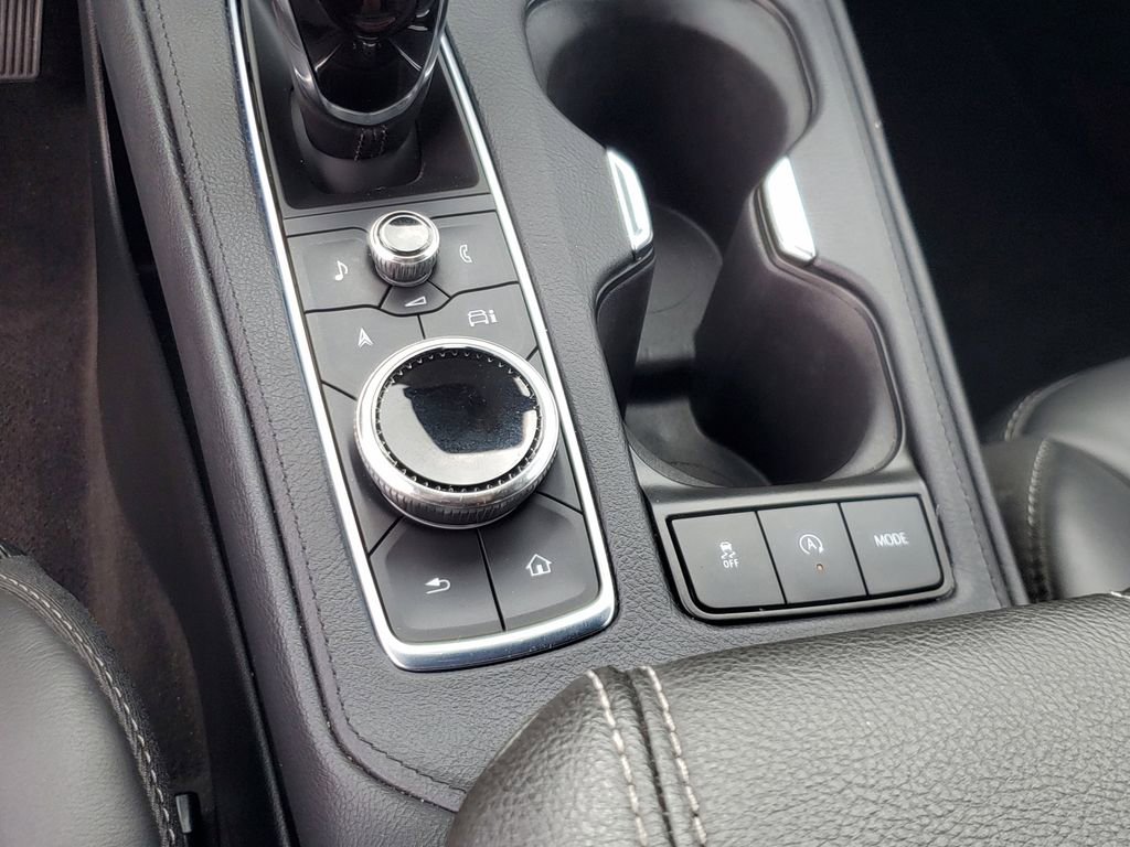 Used 2025 Cadillac XT4 Premium Luxury image 27