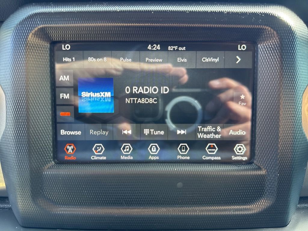 Used 2020 Jeep Wrangler Unlimited Sahara AWD/4WD image 32