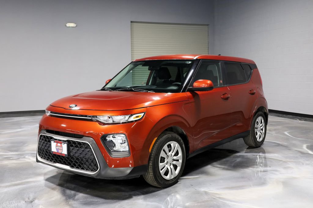 Used 2021 Kia Soul LX image 3