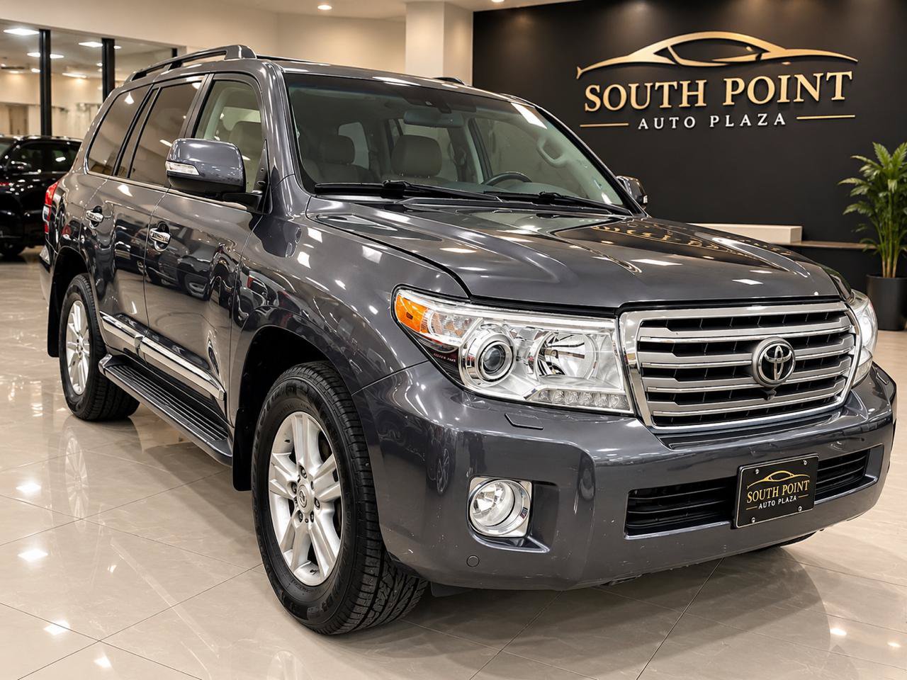 Used 2015 Toyota Land Cruiser AWD/4WD image 2