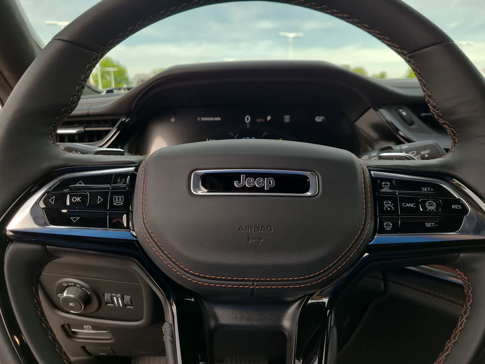 New 2026 Jeep Grand Cherokee Summit AWD/4WD image 23