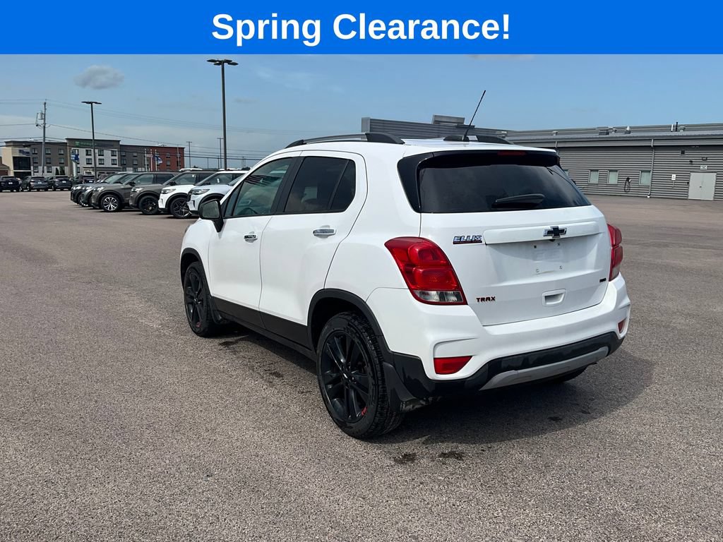 Used 2018 Chevrolet Trax LT w/ Redline Edition AWD/4WD image 5