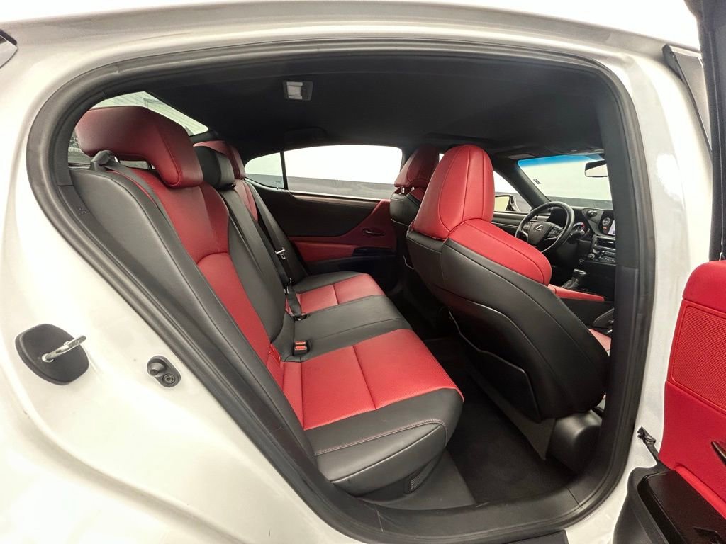 Used 2023 Lexus ES 300h F Sport image 32