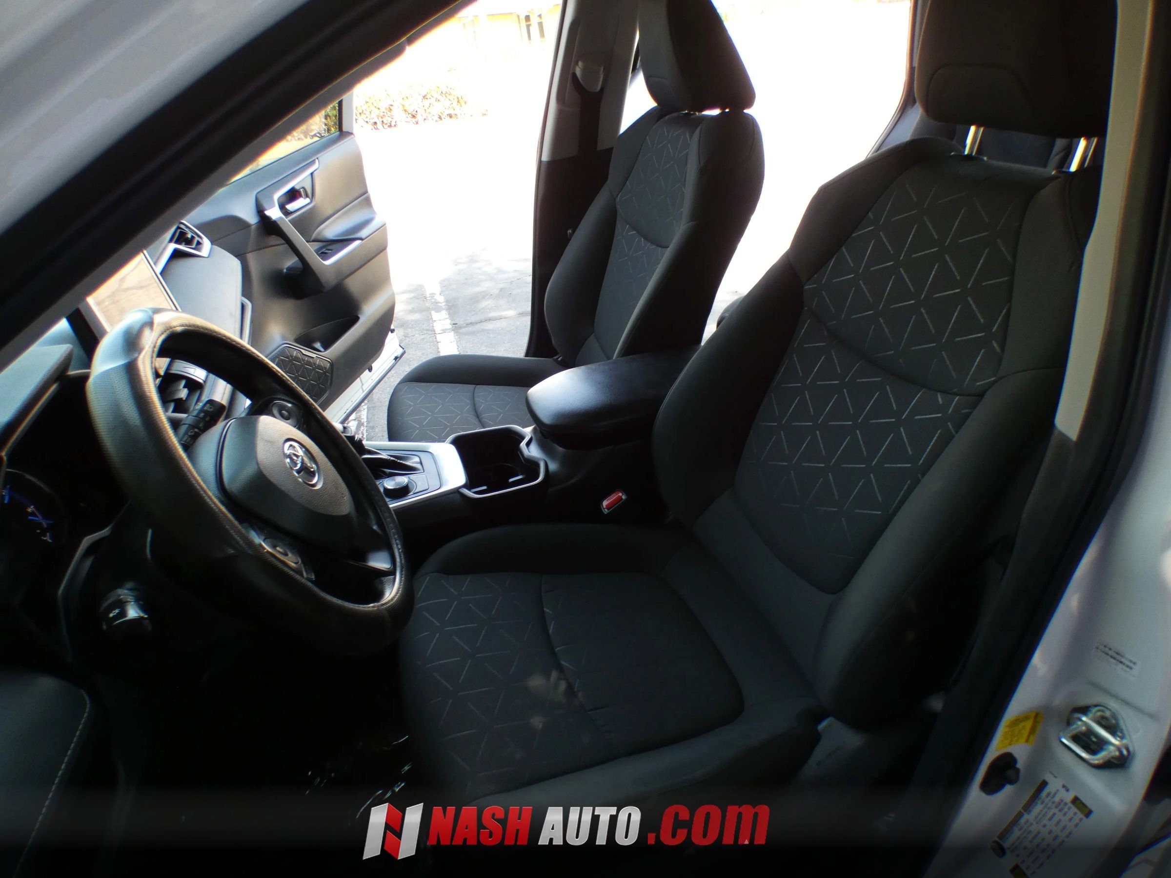 Used 2023 Toyota RAV4 AWD Hybrid image 56