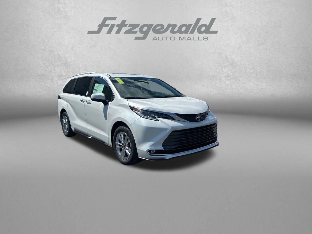 New 2026 Toyota Sienna Limited