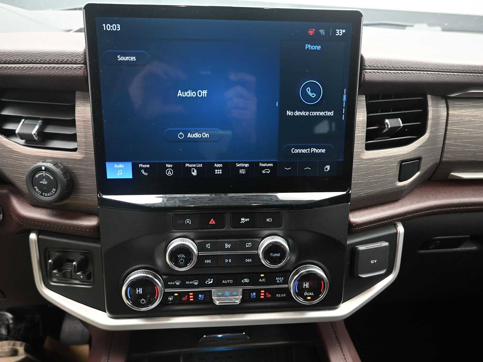 Used 2023 Ford Expedition Limited image 16