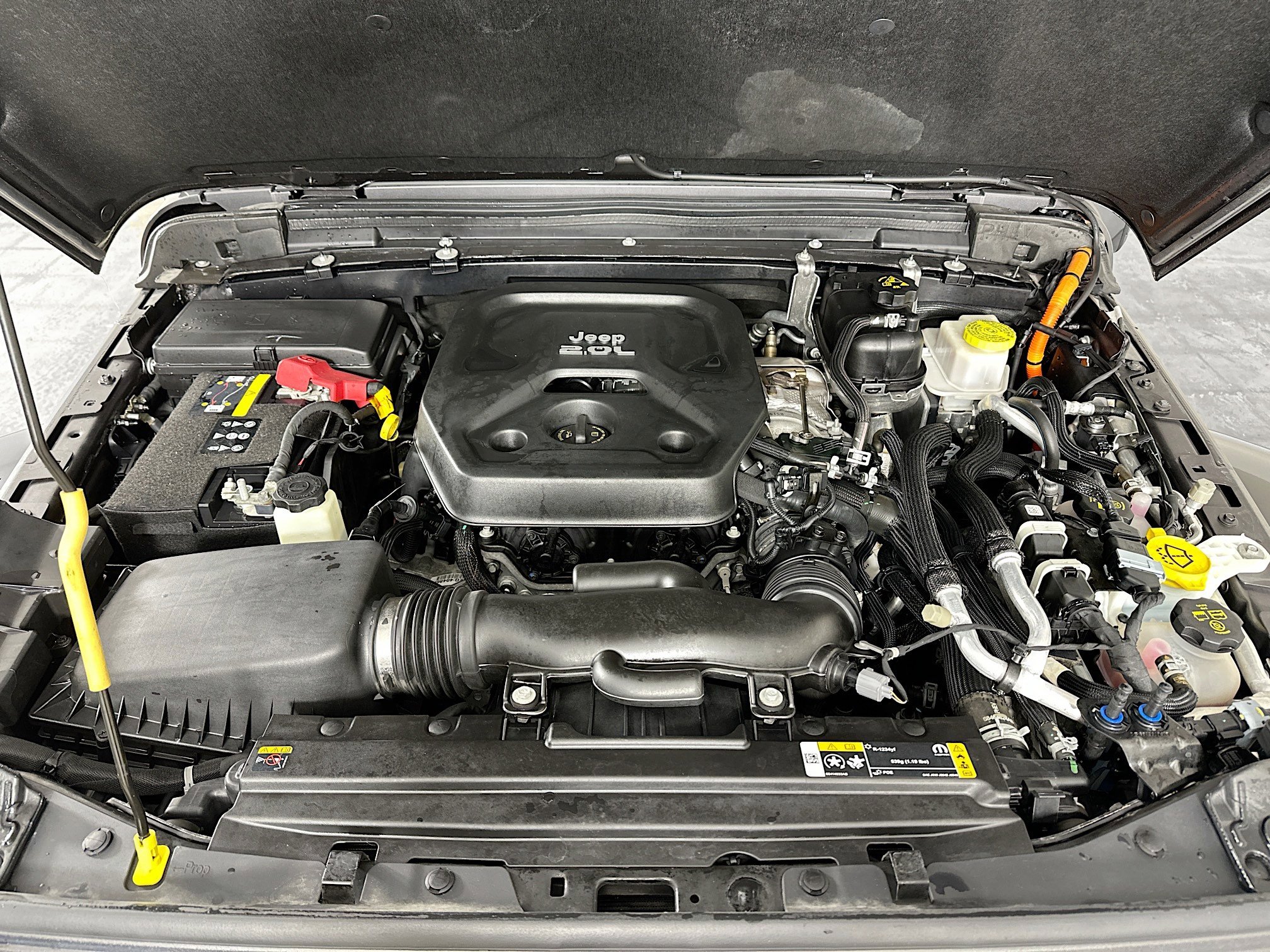 Used 2021 Jeep Wrangler Sahara w/ Cold Weather Group image 32