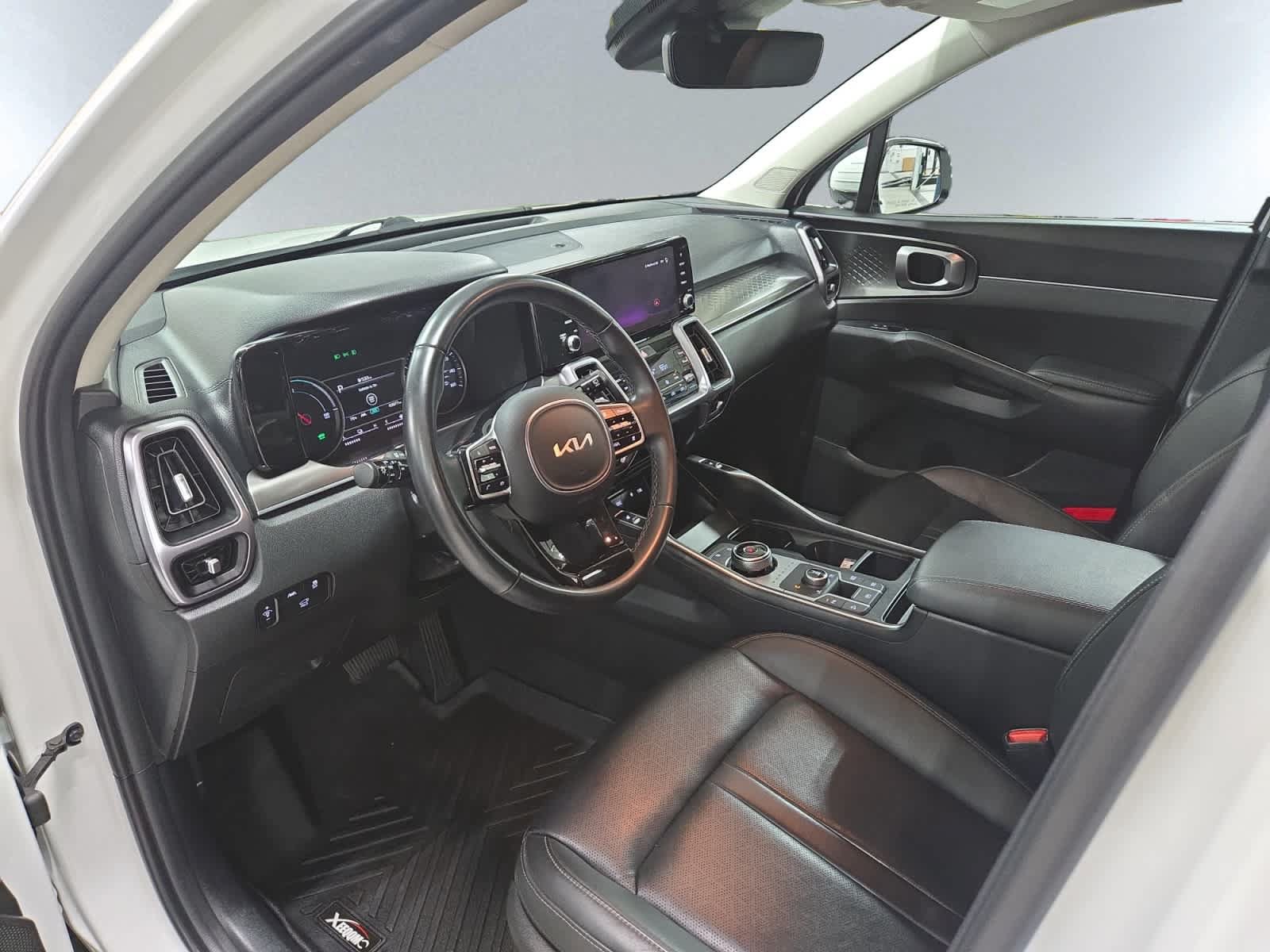 Used 2023 Kia Sorento EX AWD/4WD image 6