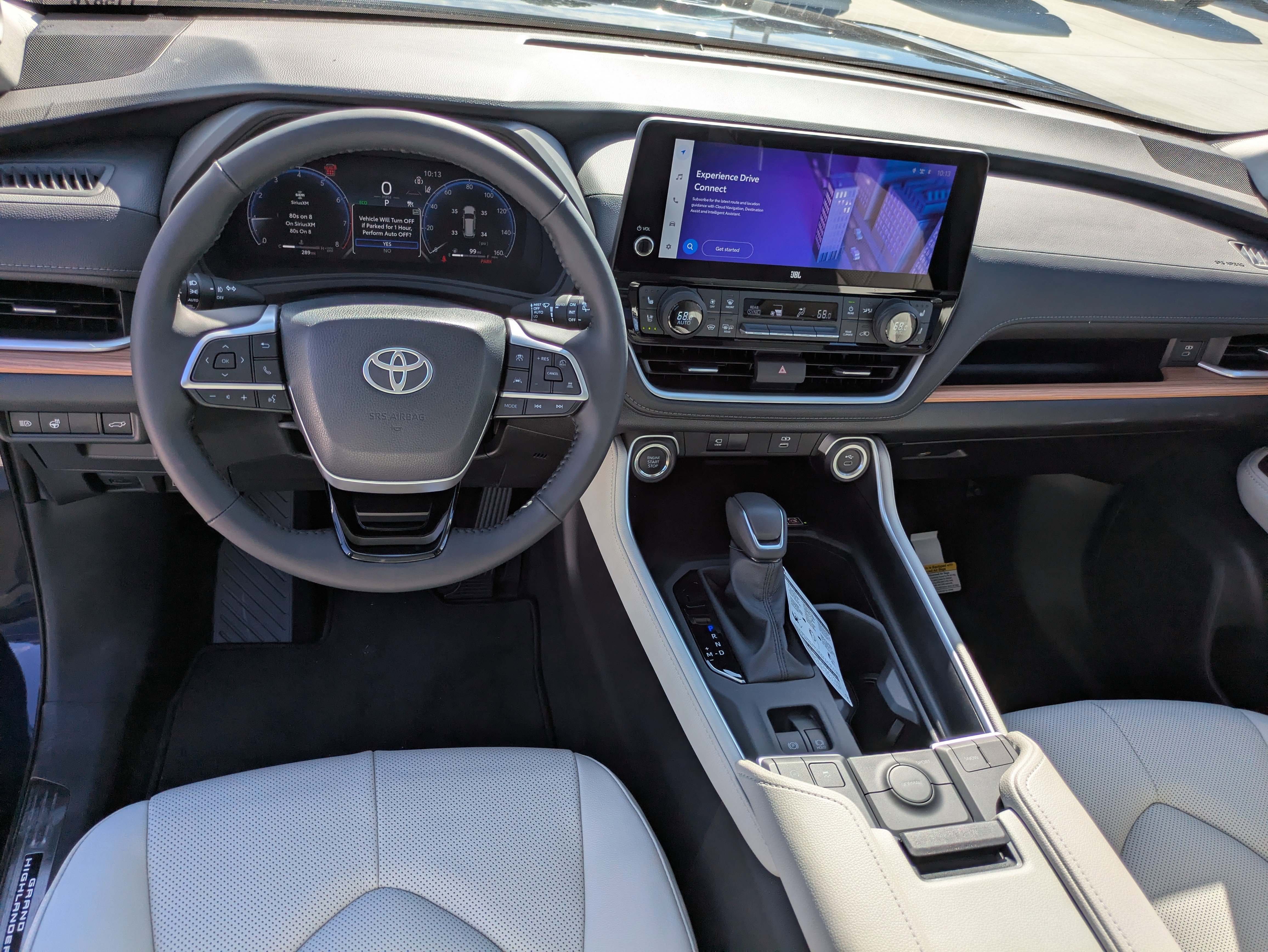 New 2025 Toyota Grand Highlander FWD image 17
