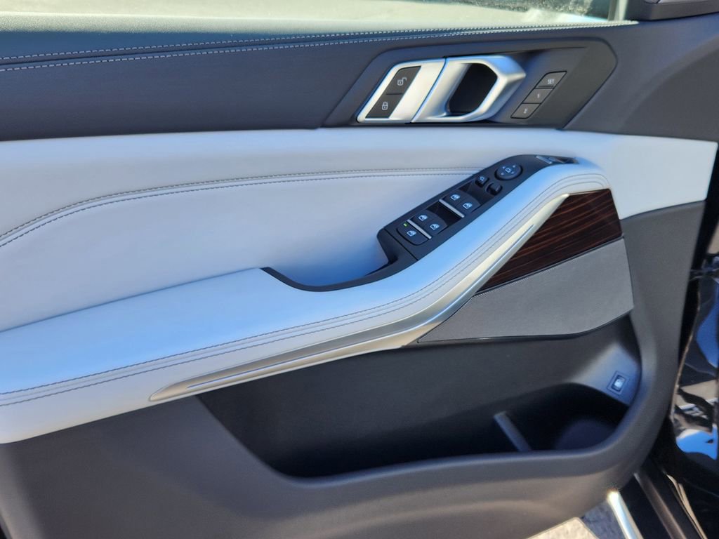 New 2026 BMW X5 xDrive50e AWD/4WD image 8