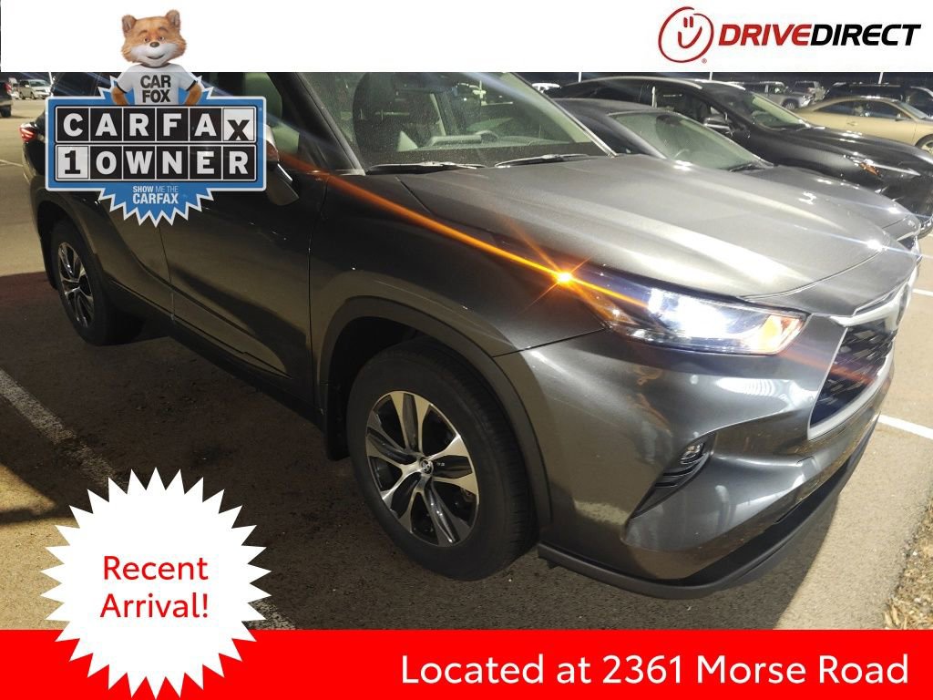 Used 2023 Toyota Highlander XLE image 1