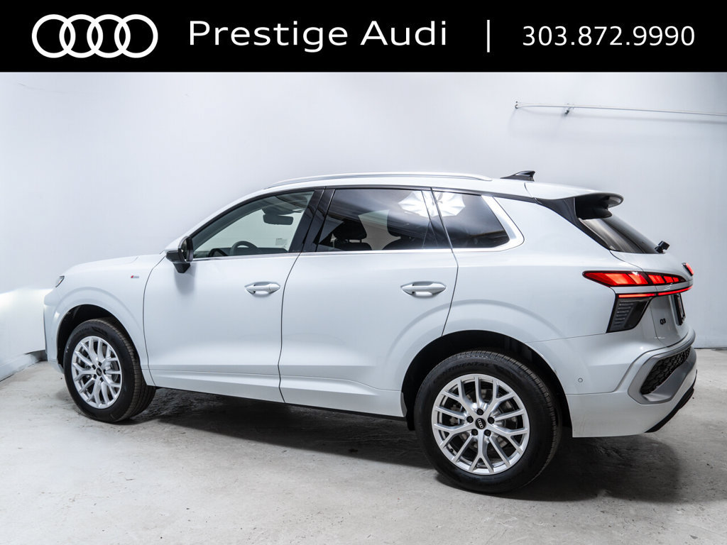 Used 2026 Audi Q3 quattro 2.0T w/ Driver Assistance Package AWD/4WD image 3