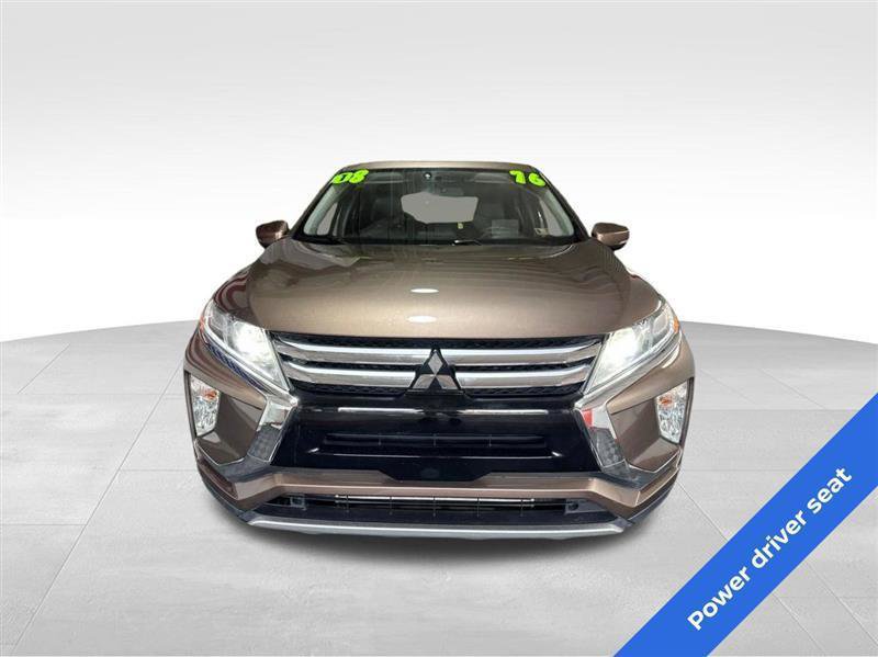 Used 2018 Mitsubishi Eclipse Cross SEL AWD/4WD image 2