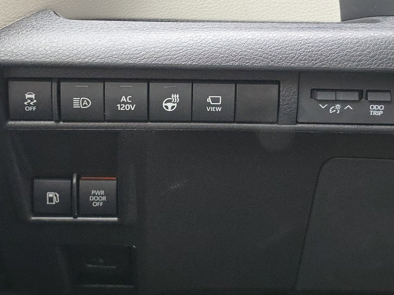 Used 2023 Toyota Sienna Platinum image 20