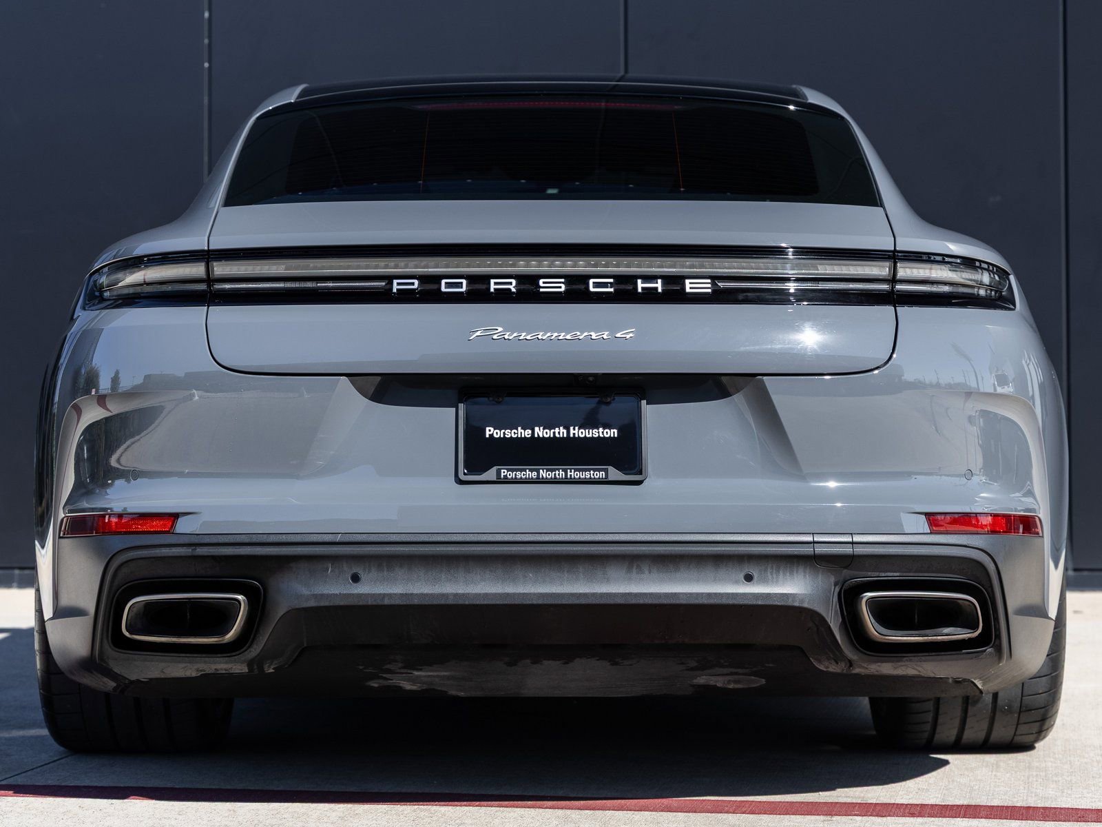 Certified 2025 Porsche Panamera 4 image 10
