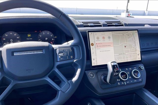 New 2026 Land Rover Defender 110 X-Dynamic SE image 6