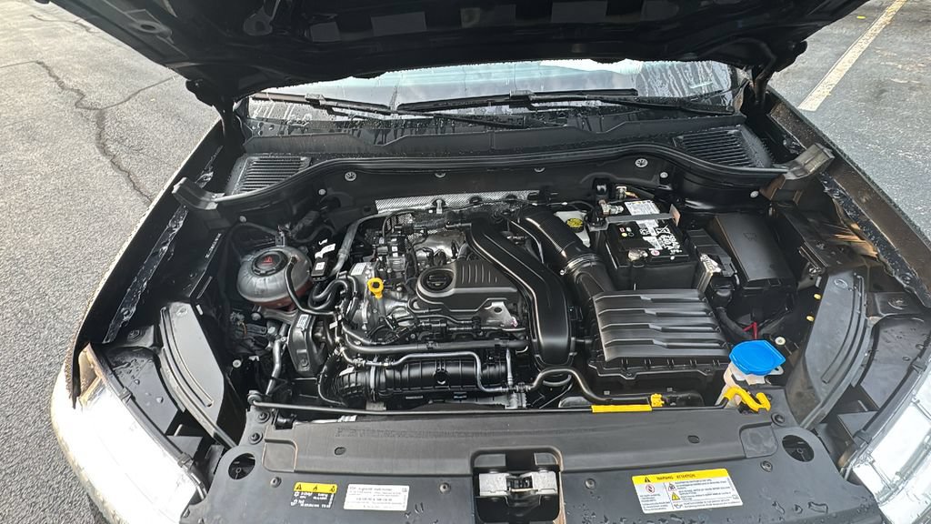 Used 2024 Volkswagen Taos SE AWD/4WD image 31