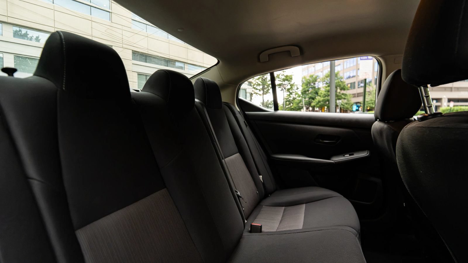 Used 2025 Nissan Sentra SV FWD image 14