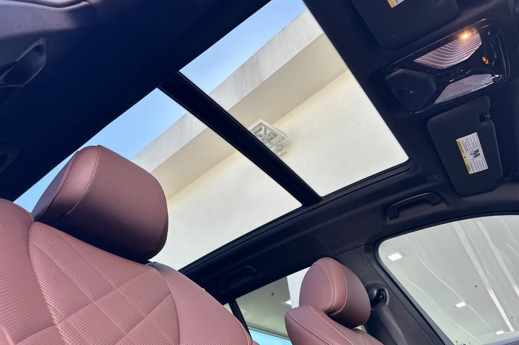 Used 2023 BMW X5 sDrive40i w/ M Sport Package RWD image 18