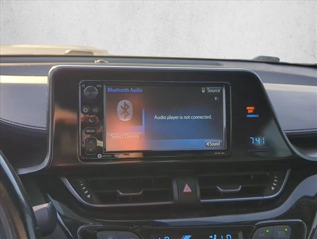 Used 2018 Toyota C-HR XLE FWD image 18