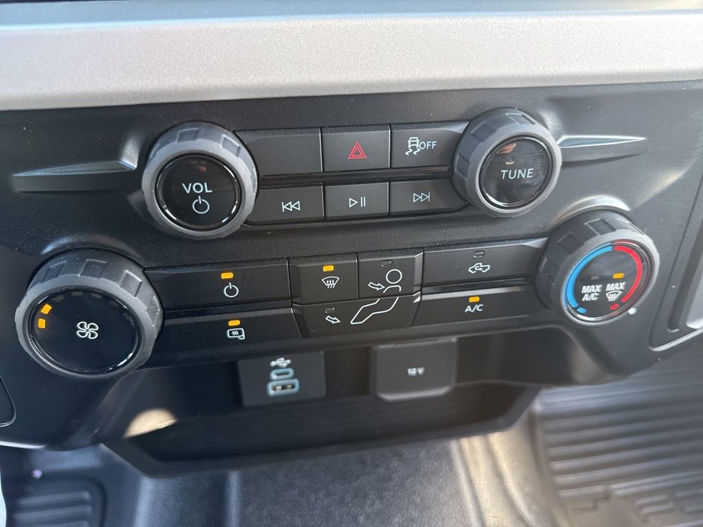 New 2026 Ford F250 XL w/ XL Chrome Package image 13