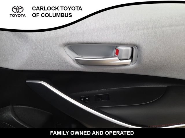 Used 2025 Toyota Corolla SE w/ Convenience Package FWD image 20