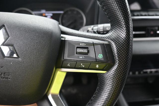 Used 2024 Mitsubishi Outlander SE FWD image 18
