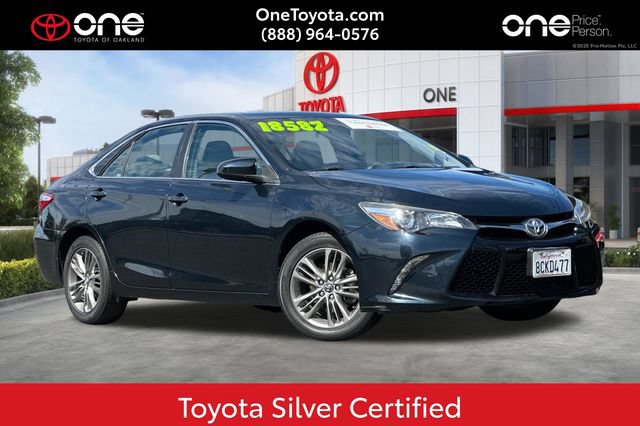Certified 2017 Toyota Camry SE FWD image 1