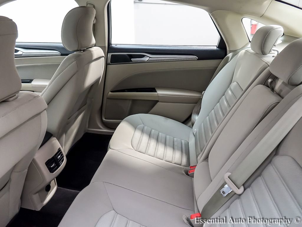 Certified 2018 Ford Fusion SE w/ Fusion SE Technology Package FWD image 13