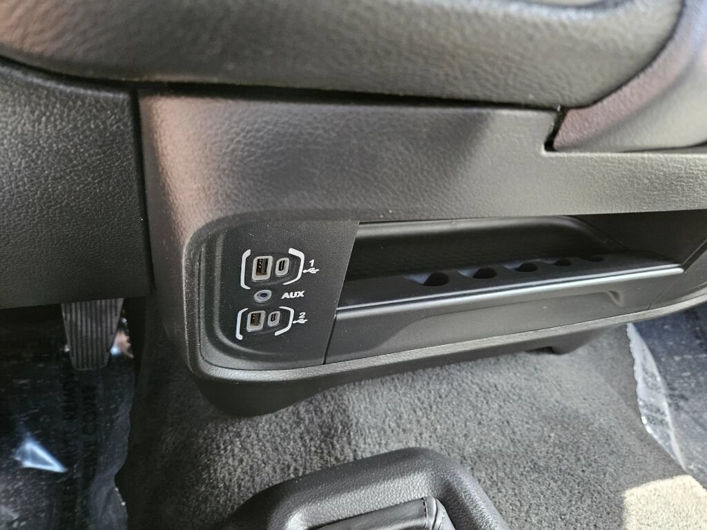 Used 2024 RAM 3500 SLT w/ Quick Order Package 2YG SLT AWD/4WD image 23