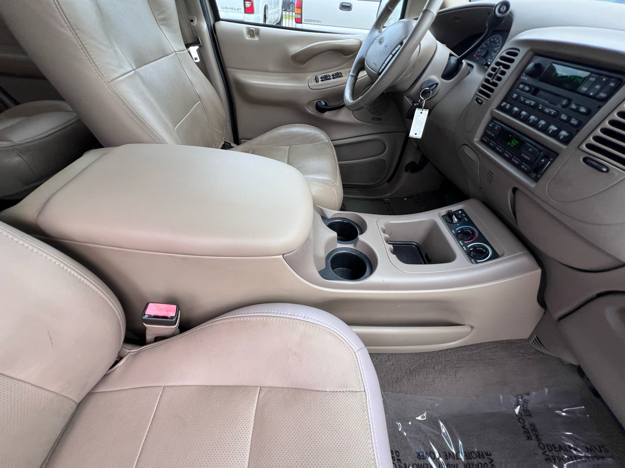 Used 2002 Ford Expedition Eddie Bauer image 42