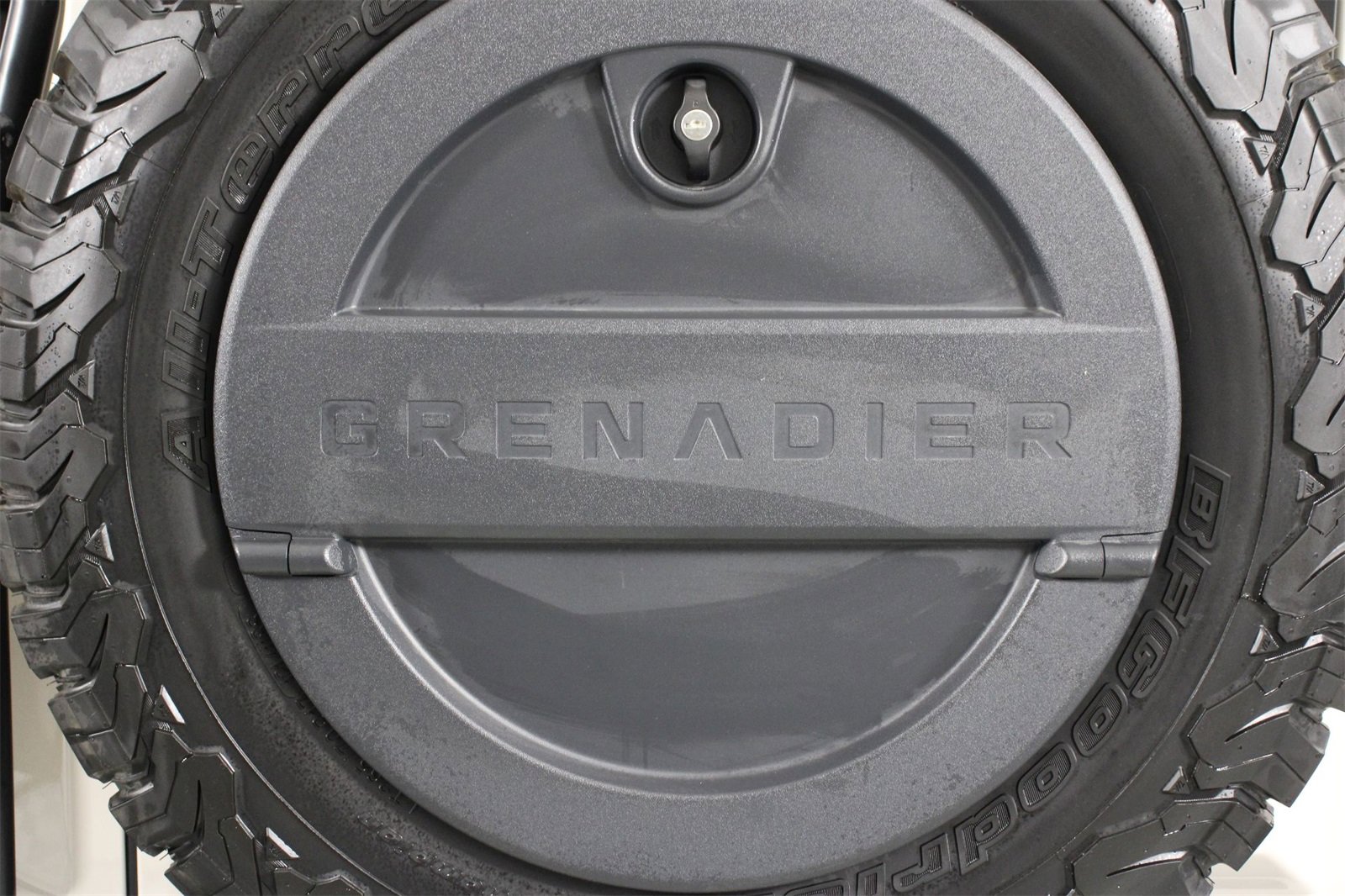Used 2025 INEOS Grenadier image 19