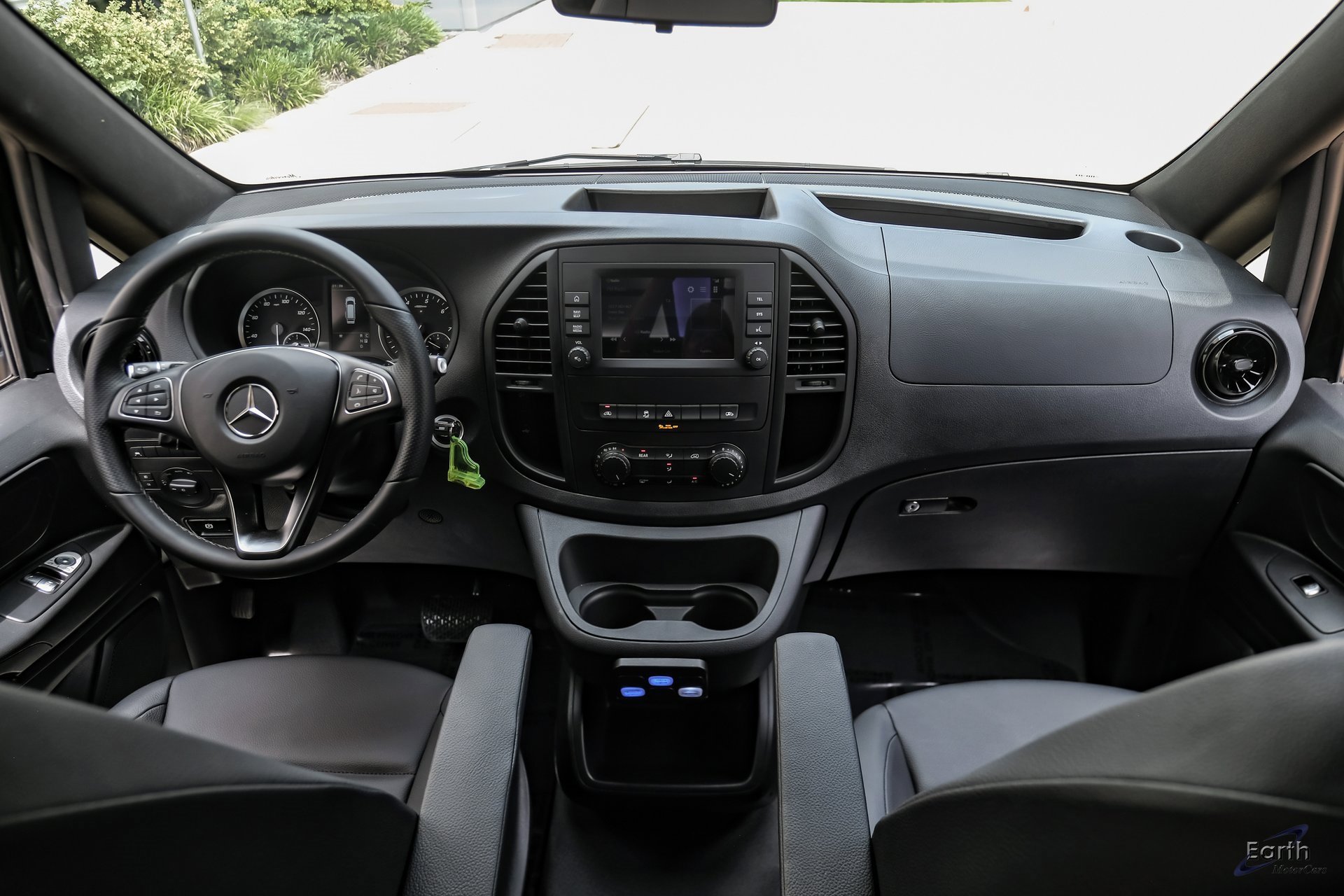 Used 2023 Mercedes-Benz Metris Passenger image 31